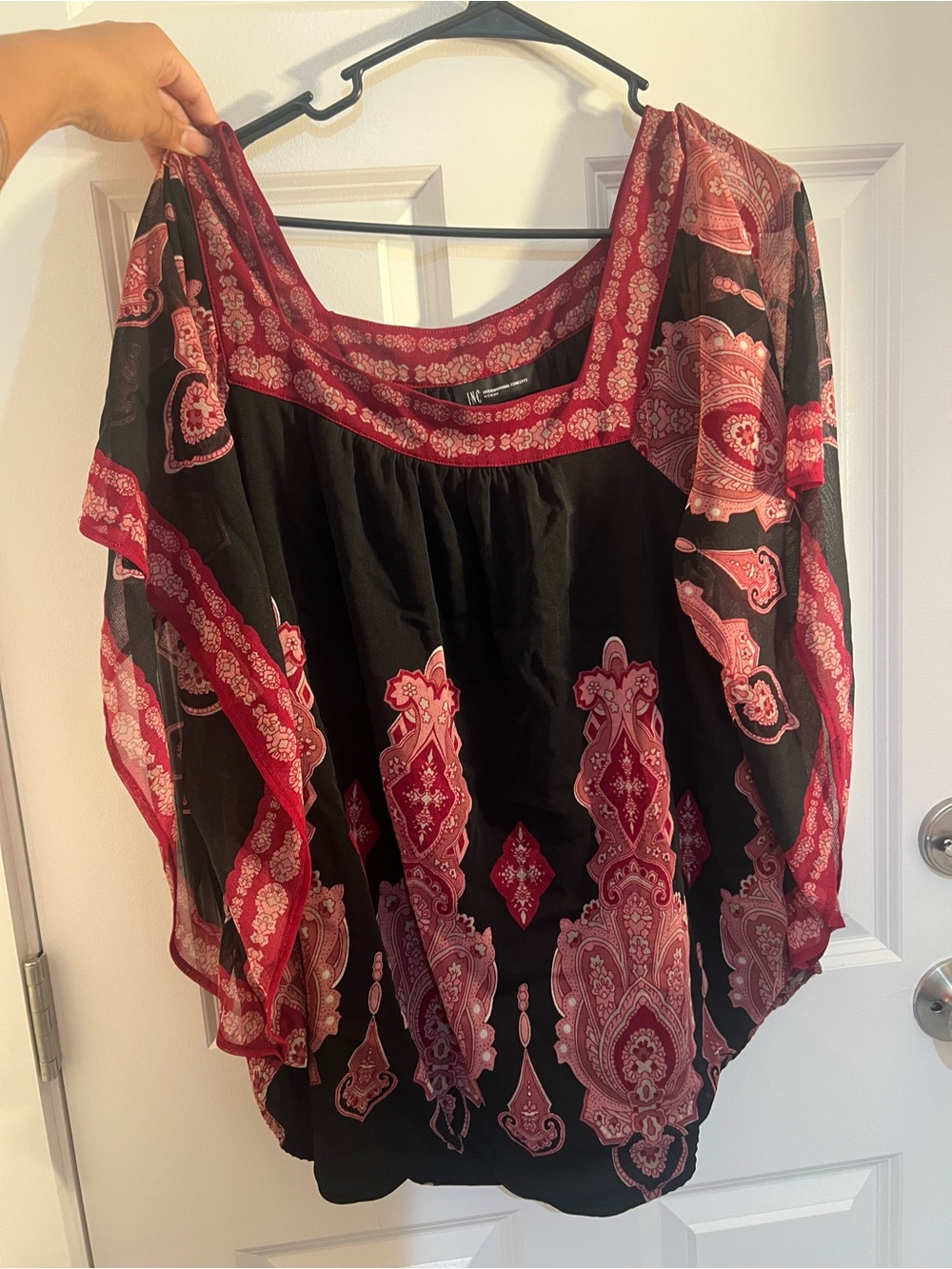 Boho Paisley Top — Black and Burgundy